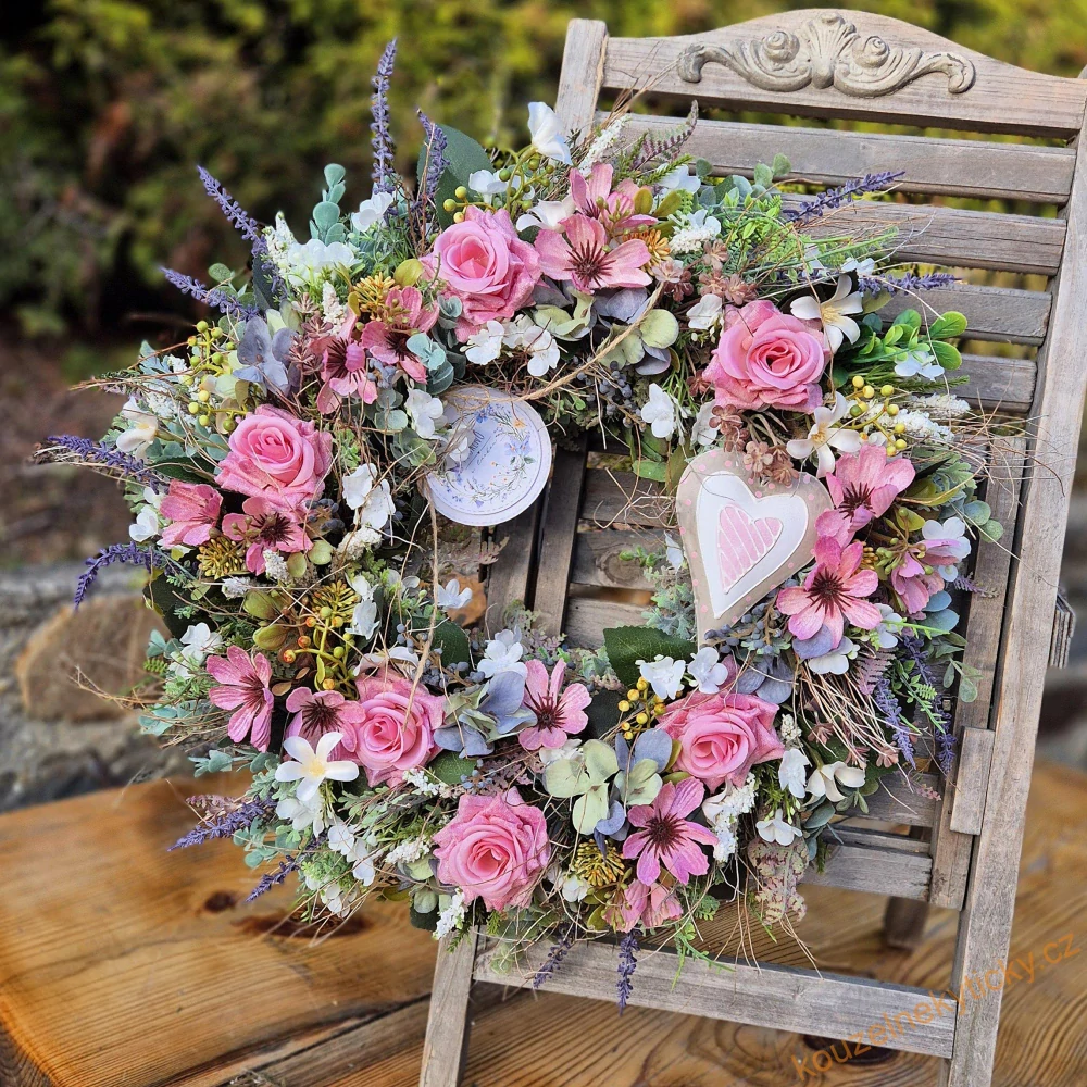  Květinový věnec - Rose romantik