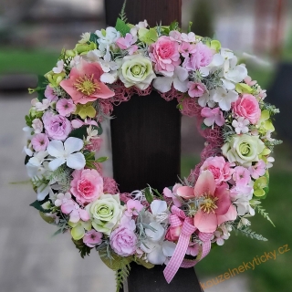  Jutový jarní věnec -  rose and green