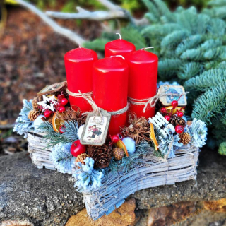 MAXI adventní svícen hvězda  - Tradice v červené 
