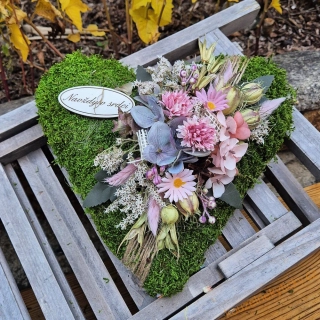  Smuteční mechové srdíčko velikost L - Rose 