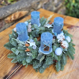  Adventní Chvojový Nobilis 40cm Rustical do ledové modré 
