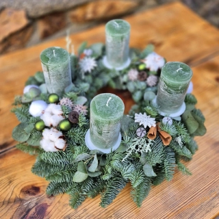  Adventní Chvojový Nobilis 40cm Rustical do ledově zelené 